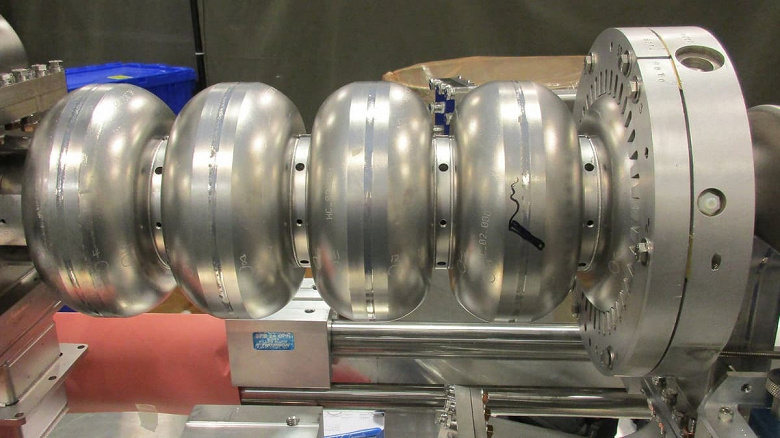 Американские ускорители превращают ядерные отходы в электричество и сокращают их опасность на 99,7%